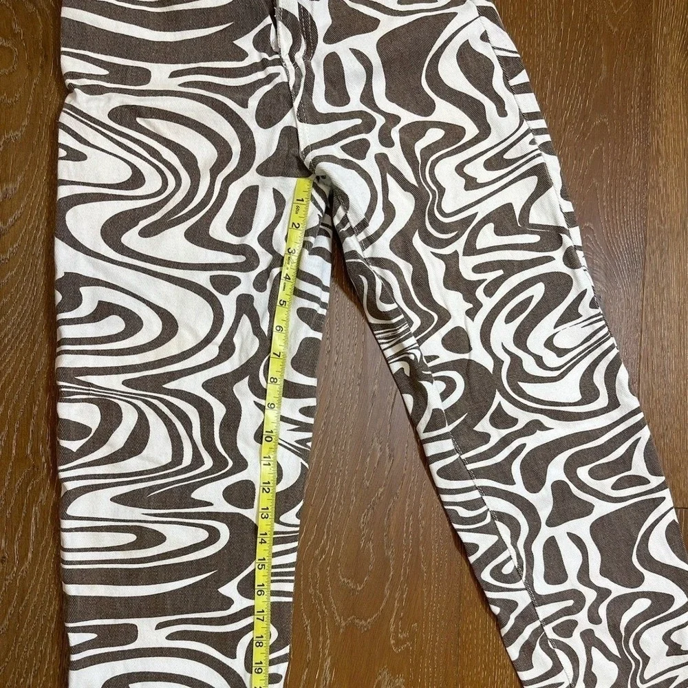 SHEIN Brown White Psychedelic Swirl Hi Rise Straight Leg‎ Raw Hem Jeans Size S 4